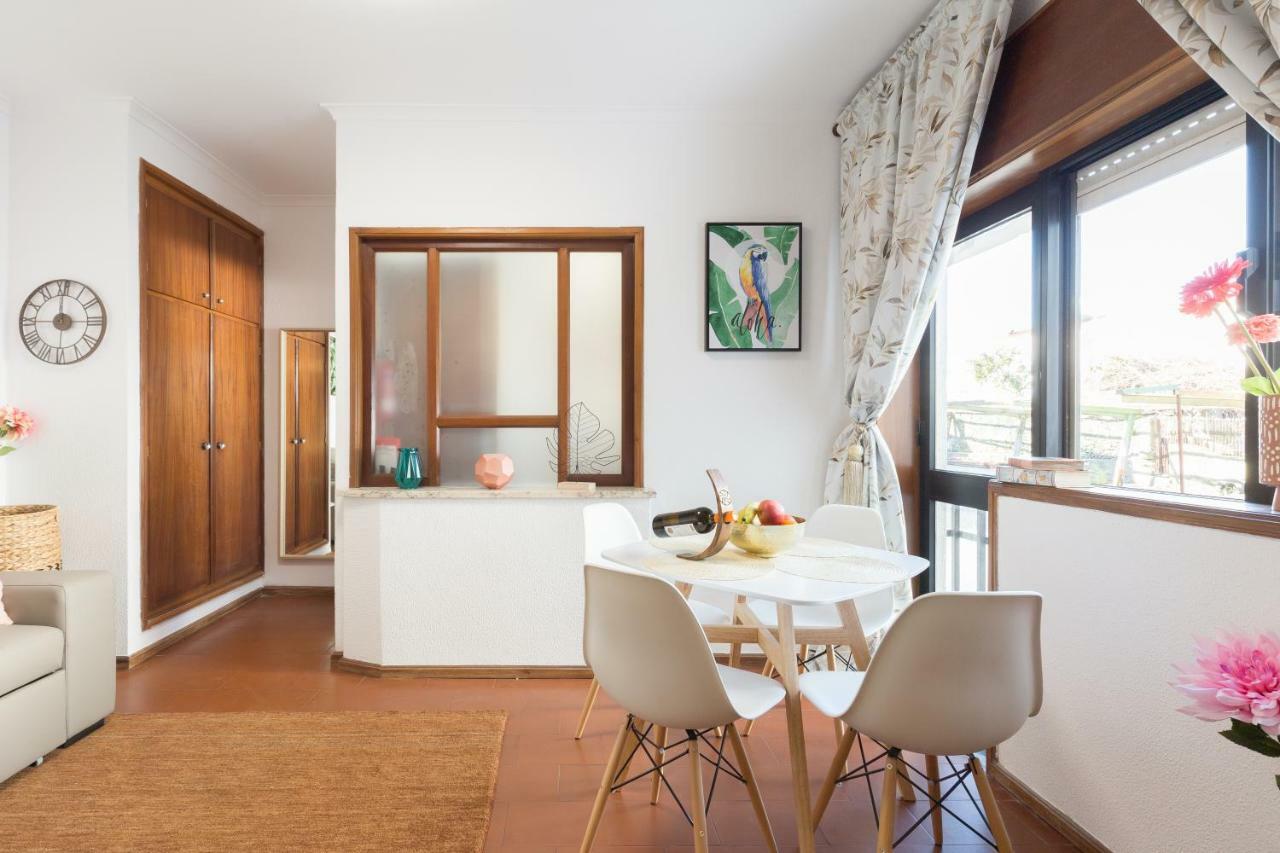 2 Comfy Bright Flats With Netflix Appartement Porto Buitenkant foto