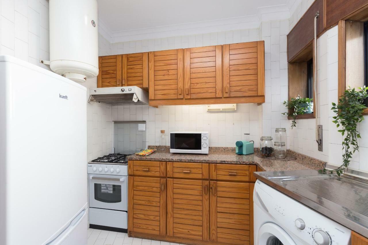 2 Comfy Bright Flats With Netflix Appartement Porto Buitenkant foto