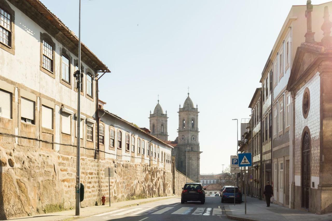 2 Comfy Bright Flats With Netflix Appartement Porto Buitenkant foto
