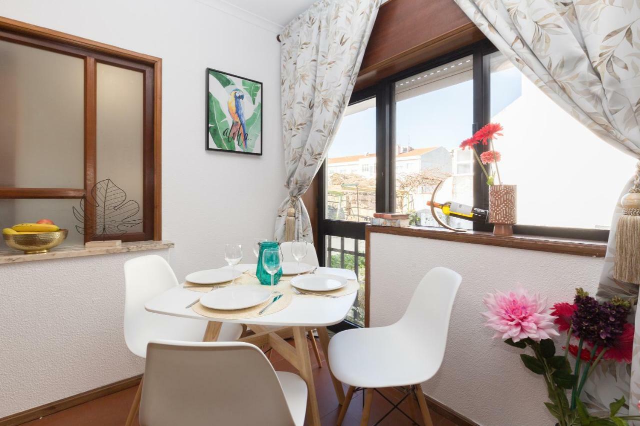 2 Comfy Bright Flats With Netflix Appartement Porto Buitenkant foto