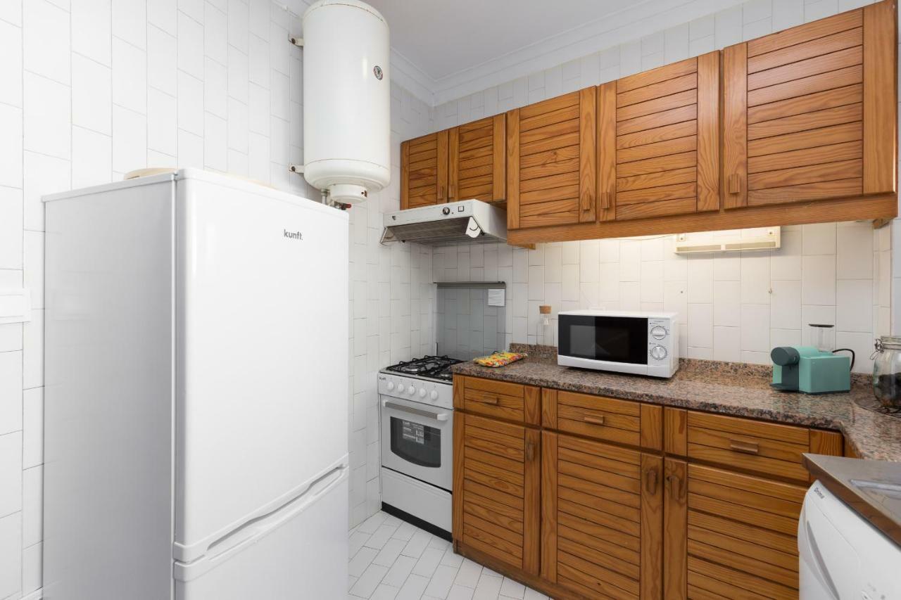 2 Comfy Bright Flats With Netflix Appartement Porto Buitenkant foto