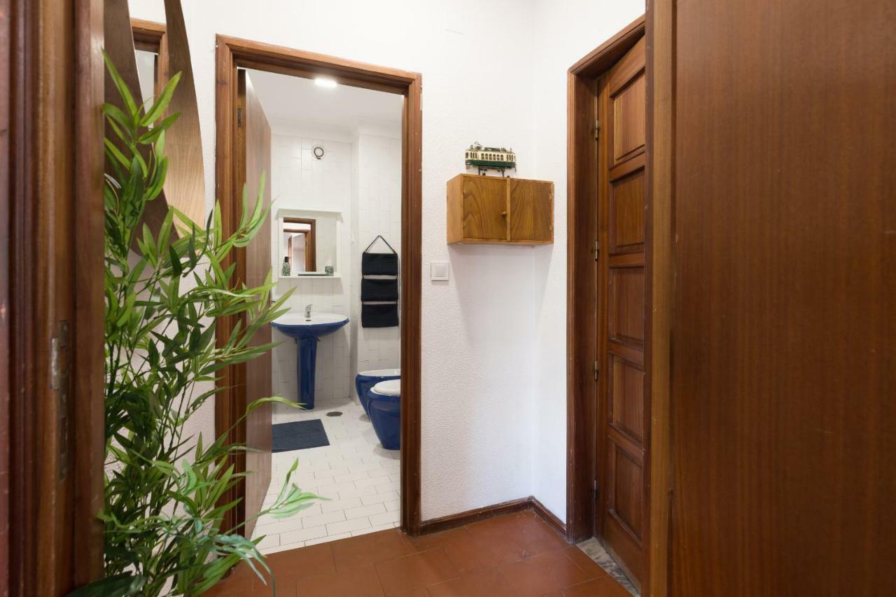 2 Comfy Bright Flats With Netflix Appartement Porto Buitenkant foto