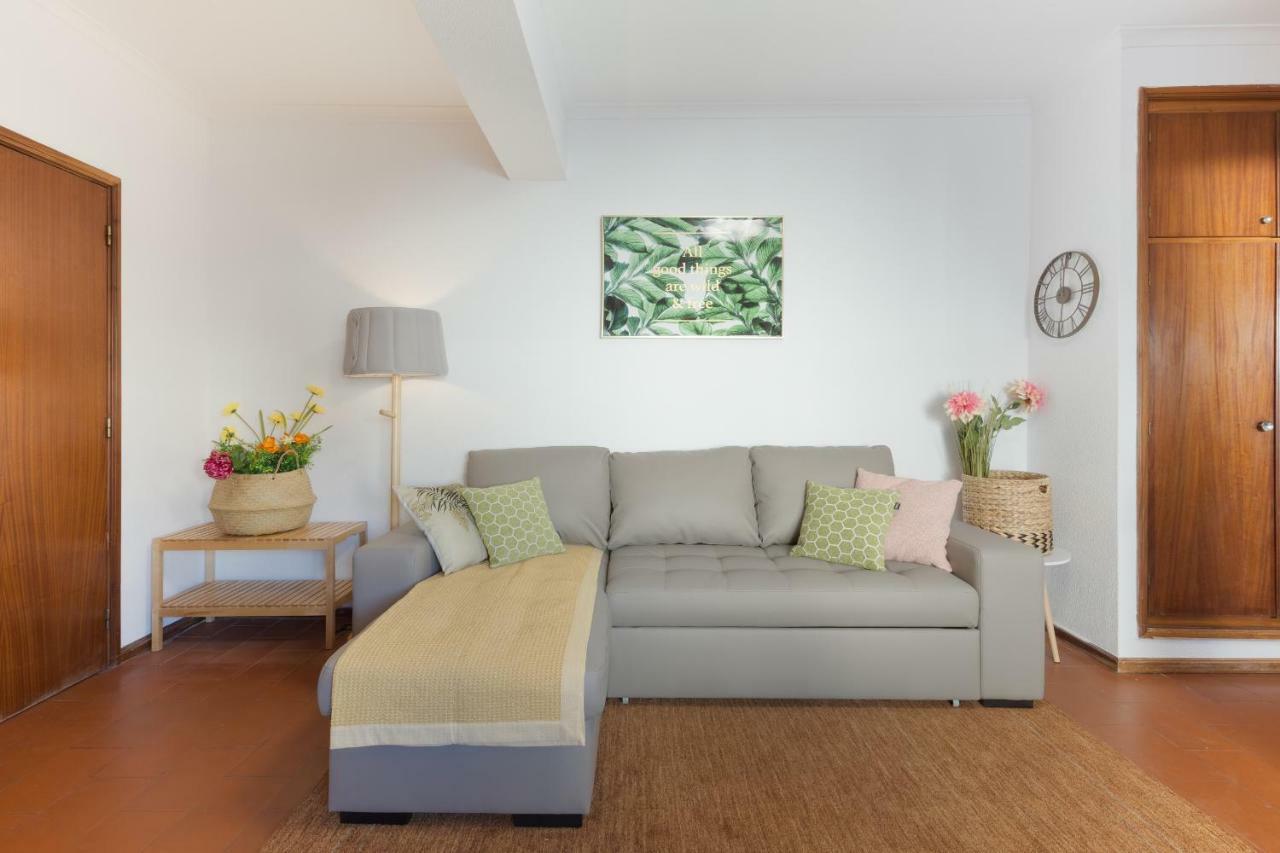 2 Comfy Bright Flats With Netflix Appartement Porto Buitenkant foto
