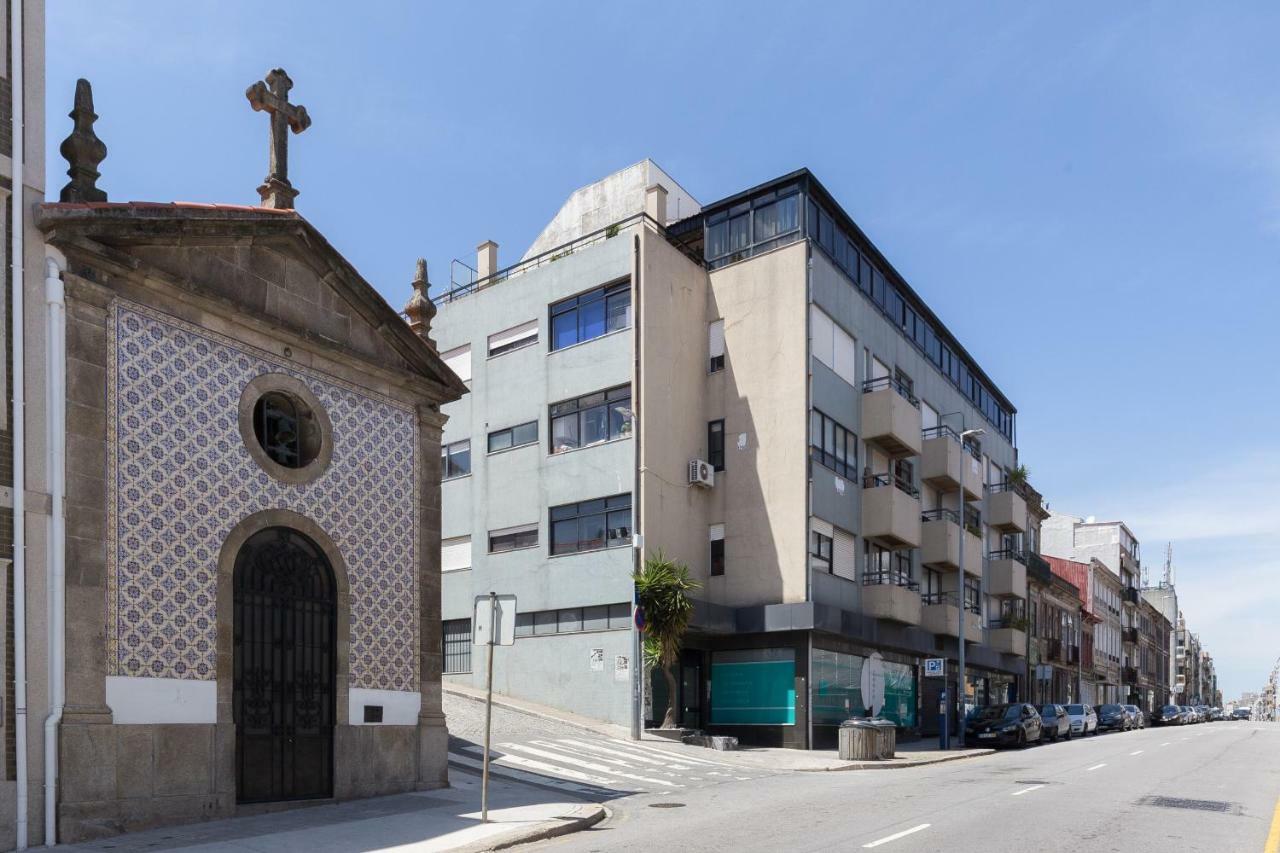 2 Comfy Bright Flats With Netflix Appartement Porto Buitenkant foto