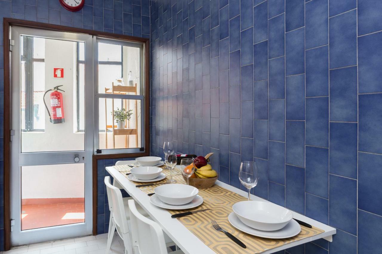 2 Comfy Bright Flats With Netflix Appartement Porto Buitenkant foto