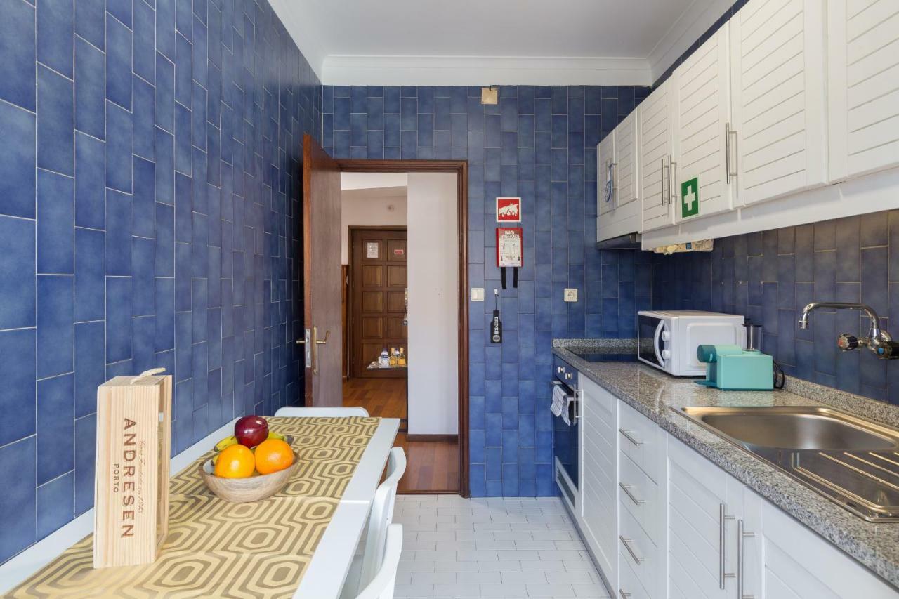 2 Comfy Bright Flats With Netflix Appartement Porto Buitenkant foto