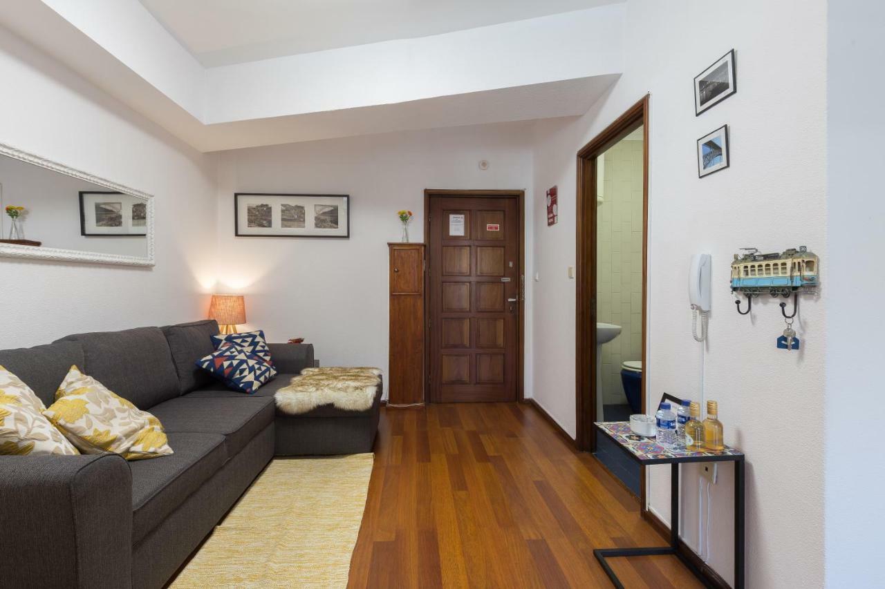 2 Comfy Bright Flats With Netflix Appartement Porto Buitenkant foto