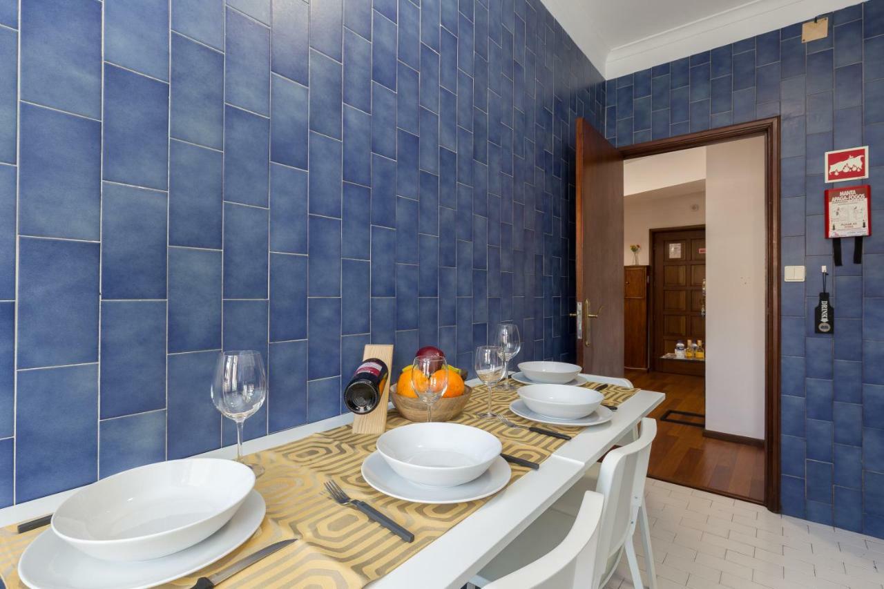 2 Comfy Bright Flats With Netflix Appartement Porto Buitenkant foto