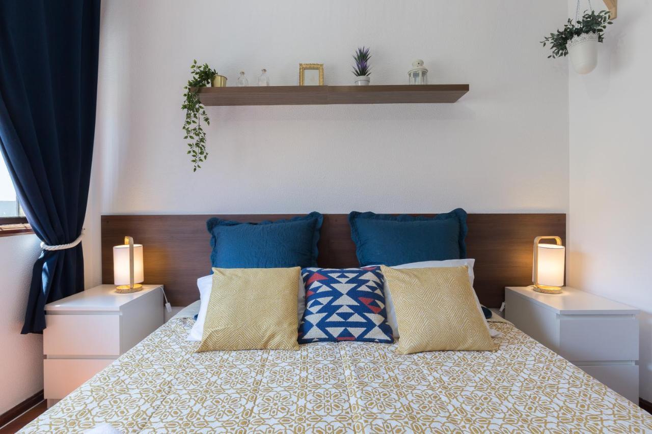 2 Comfy Bright Flats With Netflix Appartement Porto Buitenkant foto