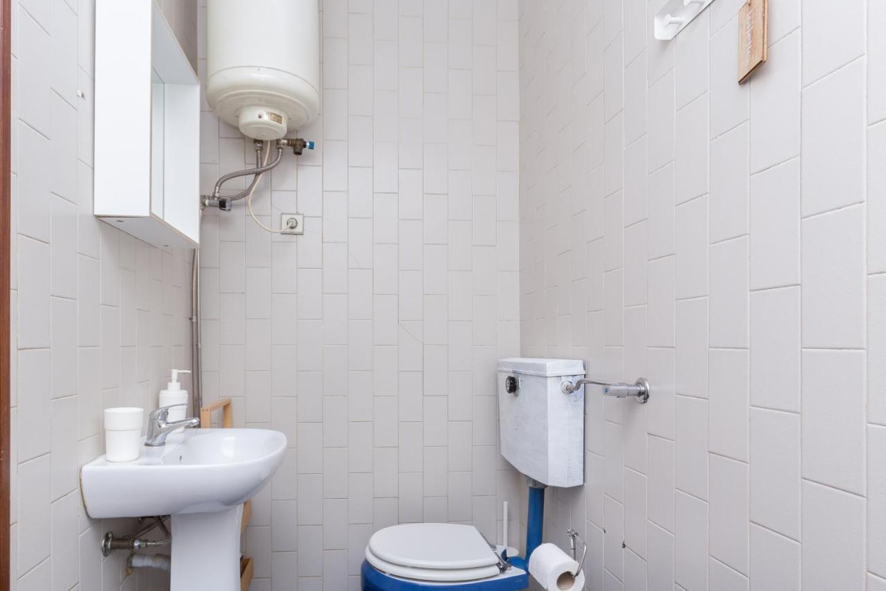 2 Comfy Bright Flats With Netflix Appartement Porto Buitenkant foto
